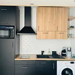 Paris Studio Near Eiffel Tower