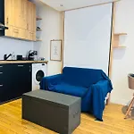 Paris Studio Near Eiffel Tower