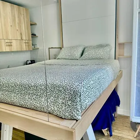 Studio Near Eiffel Tower Appartamento Parigi